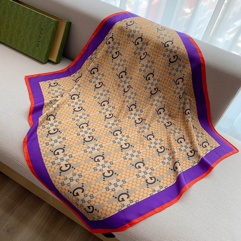 Gucci silk scarf 90X90cm E10 (7)